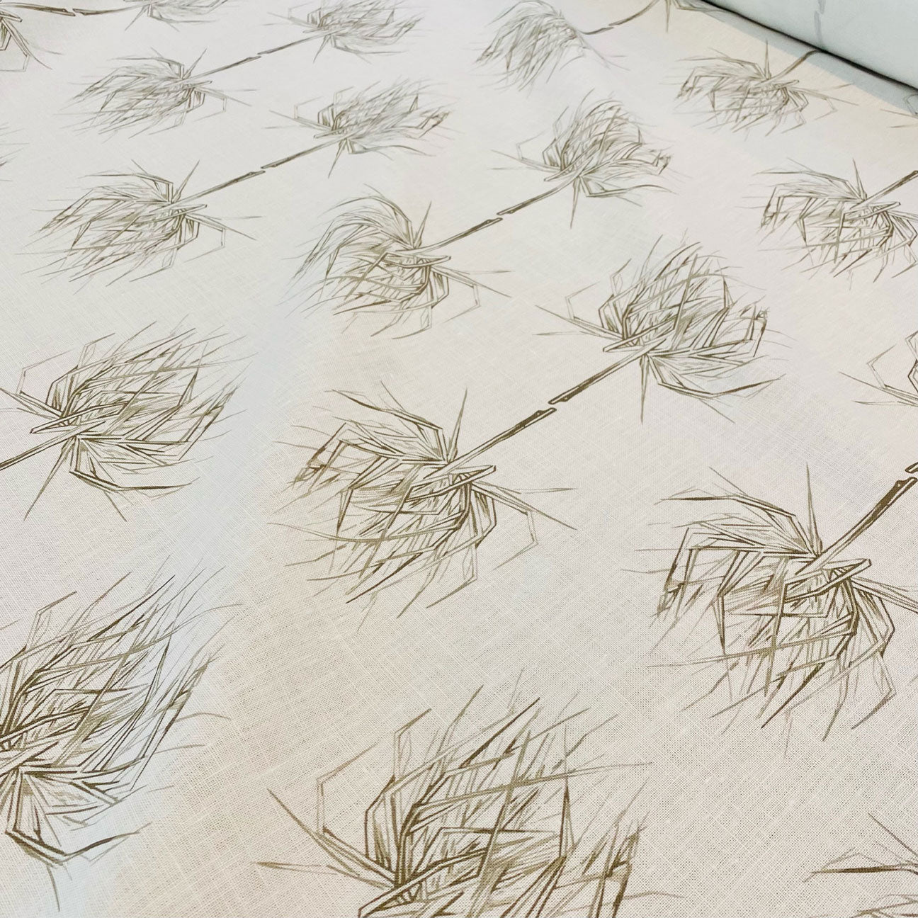 PALM PETITE | PUTTY ON NATURAL